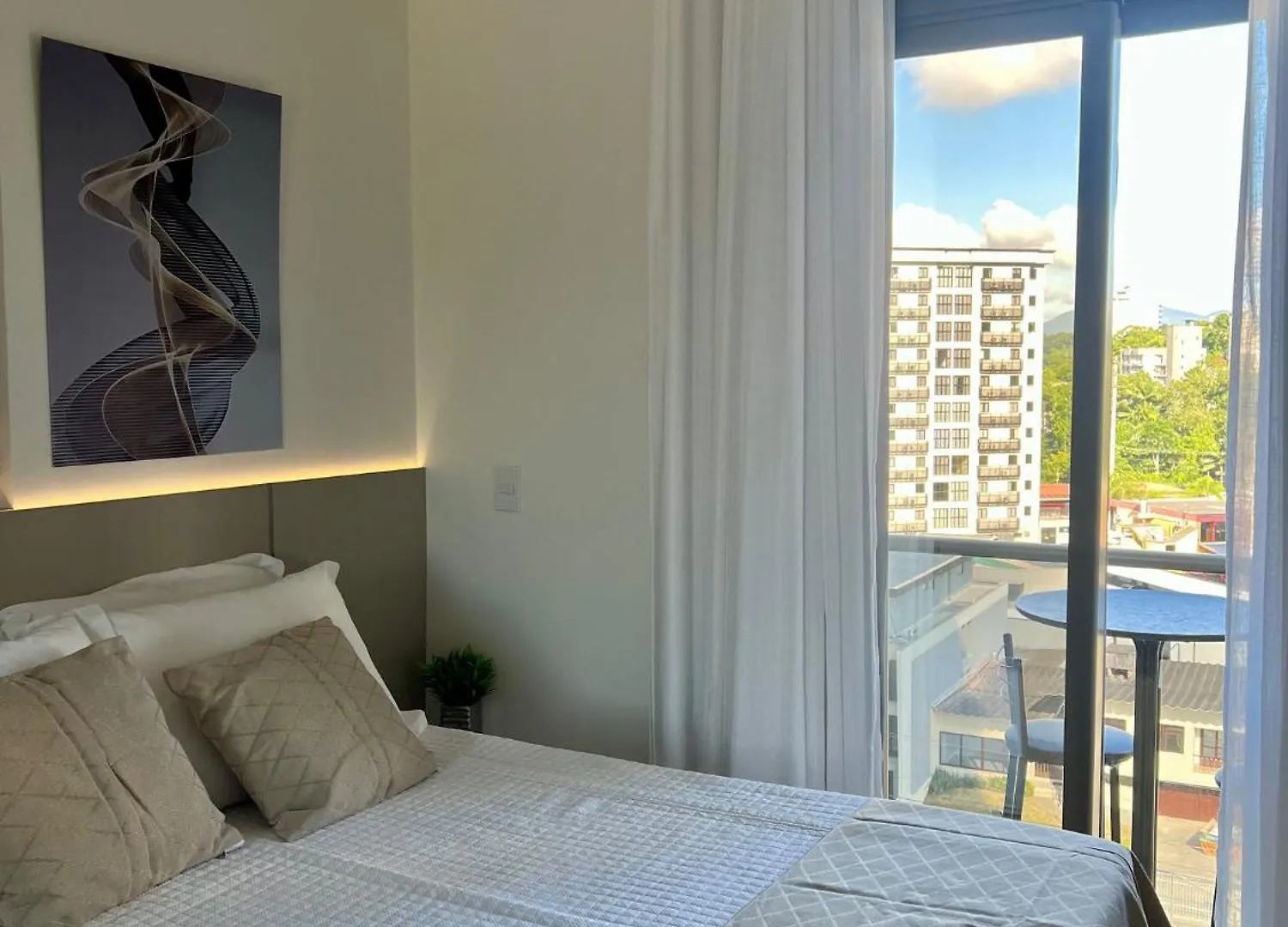 בלומנאו Ap Com Piscina No Rooftop, Academia, Wi-Fi, Cozinha Completa, Ar Condicionado E Garagem Privativa A 900M Da Vila Germanica דירה